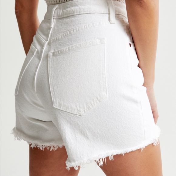 A&F ♥︎Curve LOVE high rise dad Short ᴡʜɪᴛᴇ size 32/14 - Picture 4 of 9